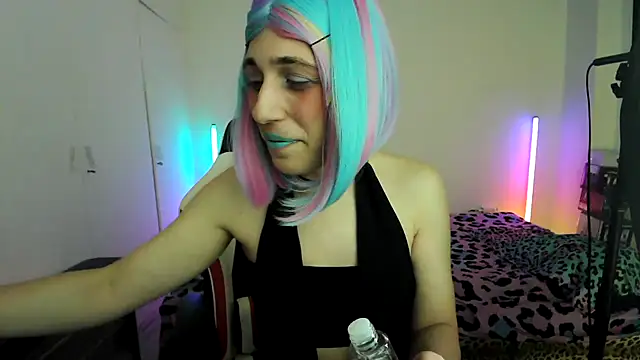 HoneyValentine online show from March 21, 2026, 9:51 pm