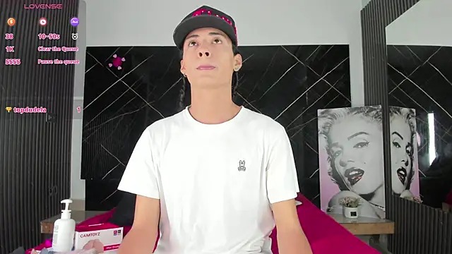 Treyk king online show from April 10, 2026, 8:49 pm