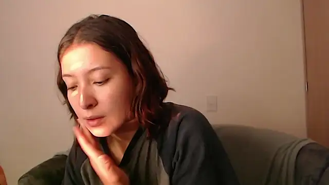 -Ivonnys online show from February 23, 2026, 8:20 pm