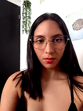 Snapshot of FrierenHot chatting on May 11, 2026, 9:12 pm FrierenHot online show from May 11, 2026, 9:12 pm