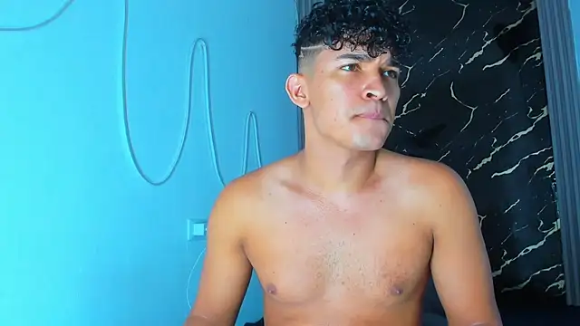 jamescurly00 online show from January 19, 2026, 1:20 am