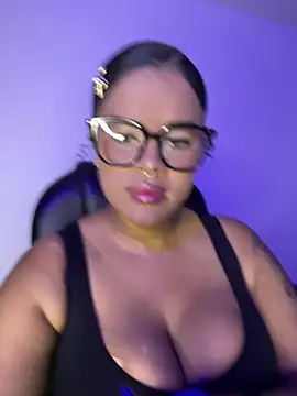 Antonella 03s online show from April 12, 2026, 11:19 pm