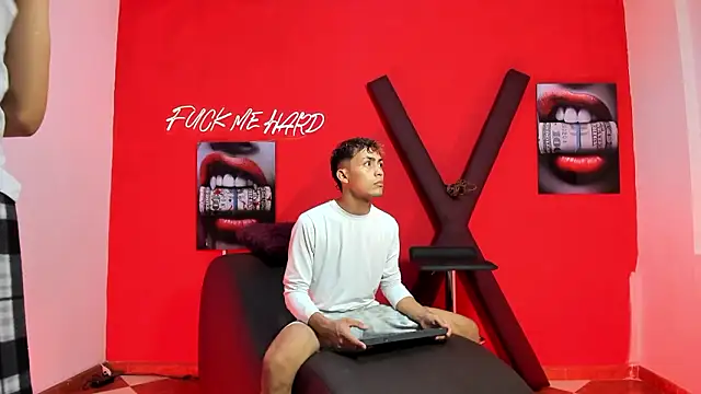 AVENGER BOYS2026 online show from February 17, 2026, 1:14 am