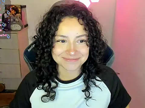 emillyaqua online show from February 28, 2026, 10:53 pm