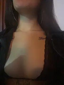 Snapshot of Michelle_ec chatting on May 6, 2026, 6:56 pm Michelle ec online show from May 6, 2026, 6:56 pm
