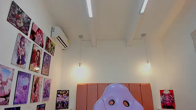 Iamcami  online show from March 3, 2026, 7:10 pm