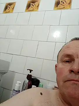 kanos71 online show from April 21, 2026, 11:33 pm