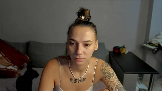 Snapshot of AnnaMized chatting on January 14, 2026, 1:09 am AnnaMized online show from January 14, 2026, 1:09 am