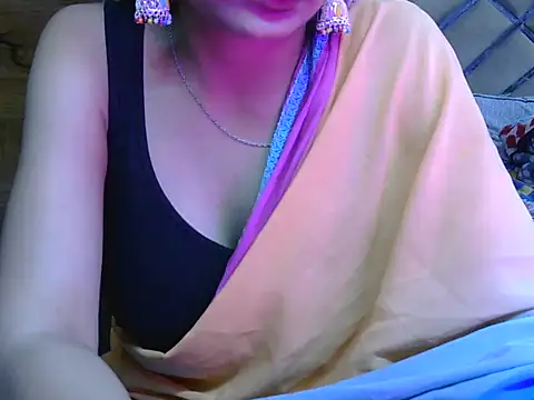 Snapshot of sweet_riyaaa chatting on May 5, 2026, 4:26 am sweet riyaaa online show from May 5, 2026, 4:26 am