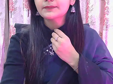 sweet riyaaa online show from February 6, 2026, 5:25 am