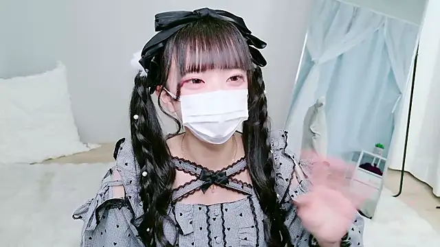 Snapshot of Nonn_chan chatting on February 9, 2026, 4:32 am Nonn chan online show from February 9, 2026, 4:32 am