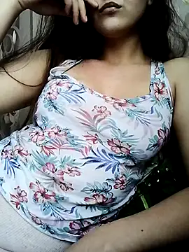 Jenevaonlovexq online show from February 18, 2026, 10:44 am