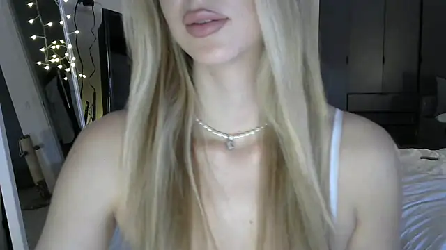 Snapshot of LizaSweetyq chatting on February 10, 2026, 8:46 am LizaSweetyq online show from February 10, 2026, 8:46 am