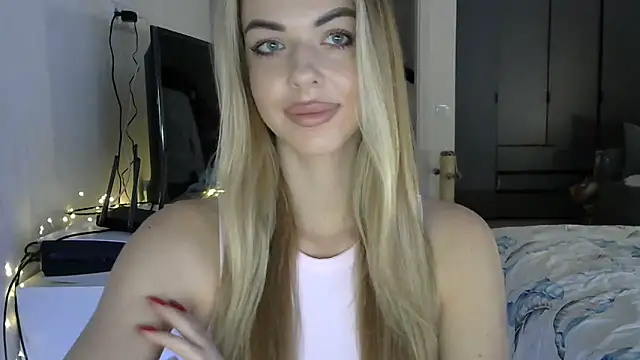 Snapshot of LizaSweetyq chatting on February 22, 2026, 8:49 am LizaSweetyq online show from February 22, 2026, 8:49 am