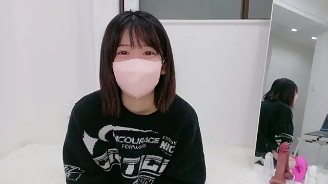 yuruchan  online show from February 24, 2026, 5:58 pm