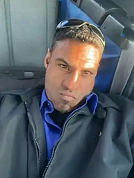 Snapshot of ZF-Athlete chatting on February 8, 2026, 1:09 pm ZF-Athlete online show from February 8, 2026, 1:09 pm