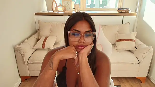 Paula Thomass online show from January 12, 2026, 7:53 pm