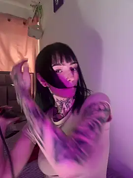 dulce-katt online show from February 27, 2026, 9:47 pm