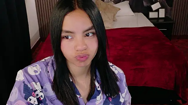 SofiaMante  online show from February 17, 2026, 10:07 pm