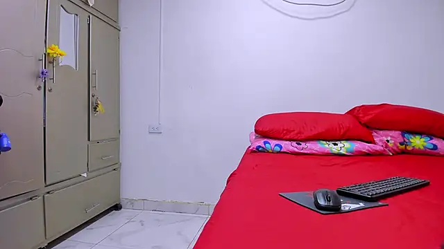 vennuss19 online show from April 11, 2026, 7:06 pm