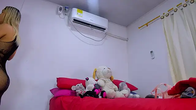 vennuss19 online show from April 7, 2026, 12:29 pm