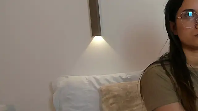 scarlett rosse x online show from February 3, 2026, 7:02 am