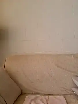 Snapshot of larizinha2026 chatting on February 5, 2026, 8:15 pm larizinha2026 online show from February 5, 2026, 8:15 pm