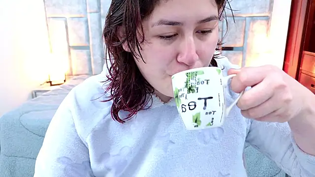 azul veraa online show from February 25, 2026, 12:16 pm