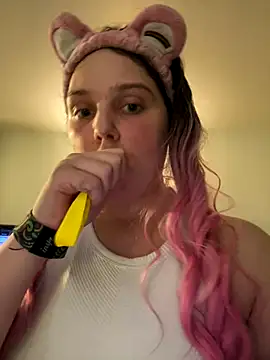 haileyjayb online show from January 7, 2026, 3:22 am