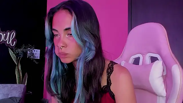 azula lillet online show from February 10, 2026, 3:22 pm