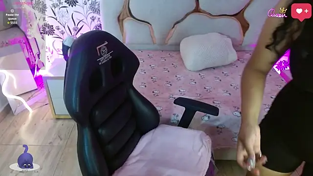 Snapshot of TATTI_TAY chatting on February 24, 2026, 7:26 pm TATTI TAY online show from February 24, 2026, 7:26 pm