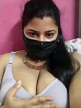 pinkisaha75 online show from April 19, 2026, 12:55 am