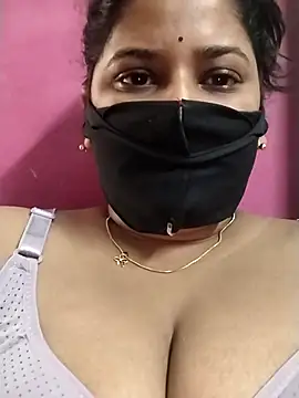 pinkisaha75 online show from April 21, 2026, 12:45 am