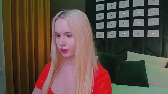 NicoletaCooper online show from February 13, 2026, 11:21 am