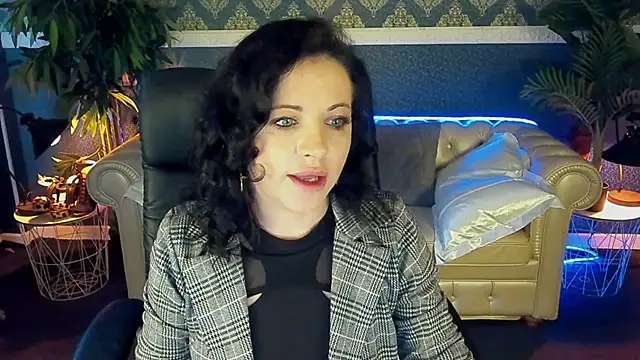 Snapshot of Dafni_Monn chatting on May 14, 2026, 5:59 am Dafni Monn online show from May 14, 2026, 5:59 am