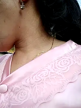 yu--yo online show from April 11, 2026, 12:07 am