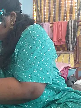 divyasree1431 online show from May 31, 2026, 8:31 am