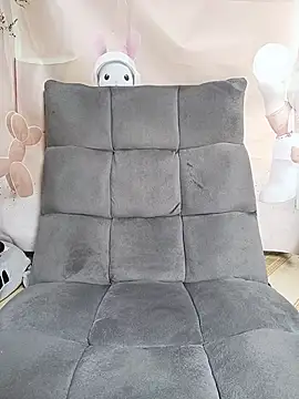 MiaBaba online show from April 6, 2026, 7:48 pm