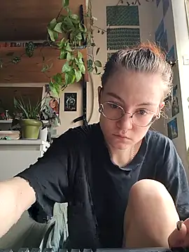 Snapshot of Shy_Bamby chatting on June 27, 2026, 9:37 am Shy Bamby online show from June 27, 2026, 9:37 am