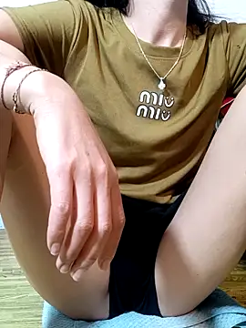 Snapshot of MilkShow chatting on February 13, 2026, 8:53 pm MilkShow online show from February 13, 2026, 8:53 pm