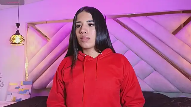 zoevg online show from April 16, 2026, 12:39 pm