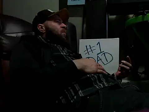 Snapshot of Numba1dad_ chatting on February 3, 2026, 6:22 am Numba1dad online show from February 3, 2026, 6:22 am