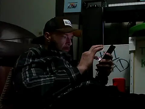 Snapshot of Numba1dad_ chatting on January 19, 2026, 5:55 am Numba1dad online show from January 19, 2026, 5:55 am