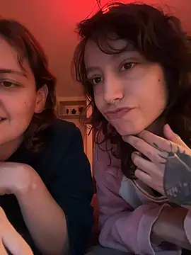 Snapshot of witchdub chatting on May 15, 2026, 7:23 pm witchdub online show from May 15, 2026, 7:23 pm