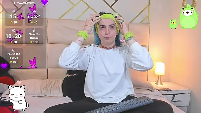 Snapshot of Kissa- chatting on January 12, 2026, 2:29 am Kissa- online show from January 12, 2026, 2:29 am