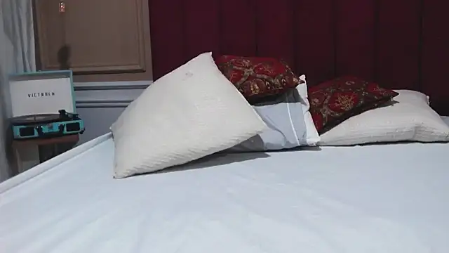 GiaTegel online show from February 13, 2026, 10:21 pm