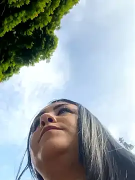 nathacha1230 online show from April 15, 2026, 9:04 pm