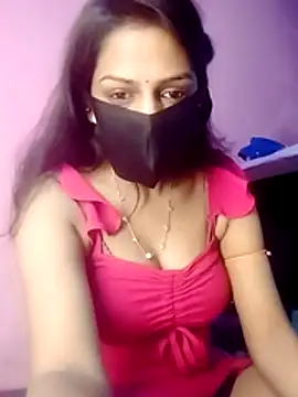 larahotg online show from January 19, 2026, 10:41 am