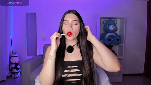  wtdreamgirl online show from June 3, 2026, 3:51 am