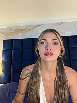 EmmaJhoons online show from June 5, 2026, 3:33 am
